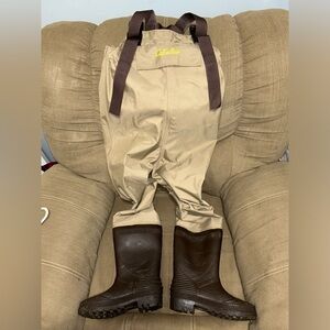Cabala’s Waders Size 4